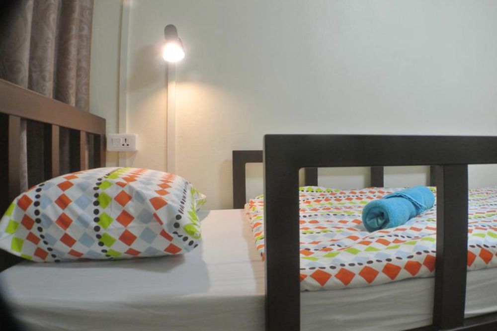 Bed Dee Time Hostel Bangkok Eksteriør bilde