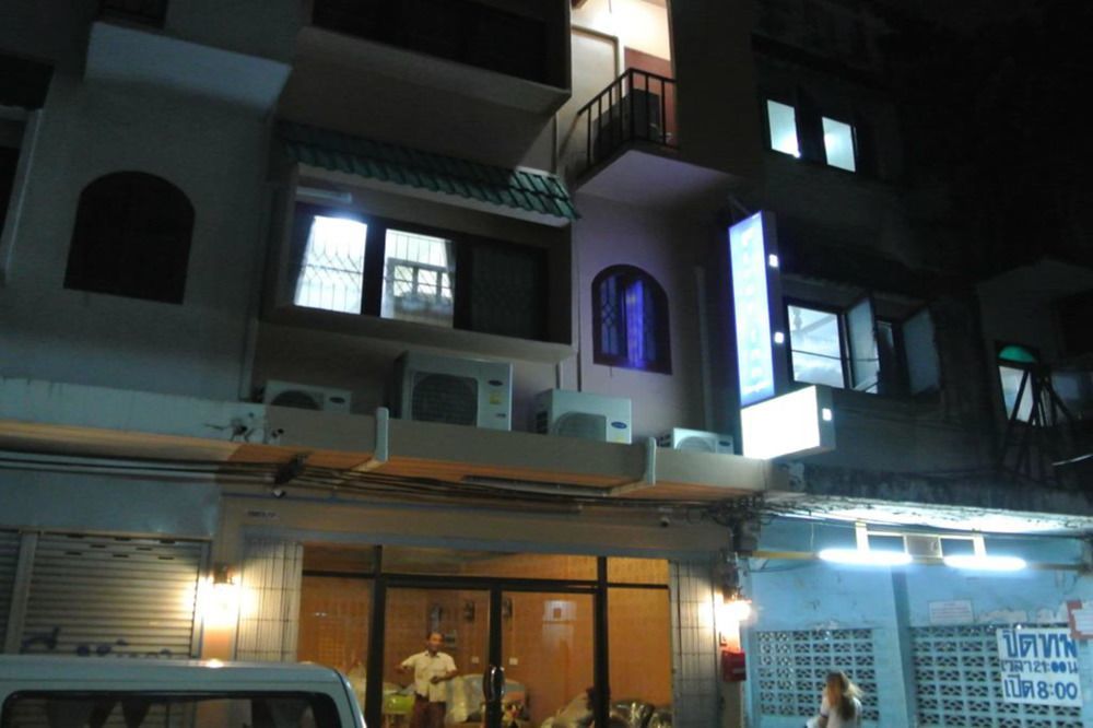 Bed Dee Time Hostel Bangkok Eksteriør bilde